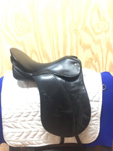 Load image into Gallery viewer, 17&quot; Passier Black Dressage Saddle Rebuilt with extra short panels!
