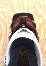 Load image into Gallery viewer, 17&quot; Butet Close Contact Jumping Saddle
